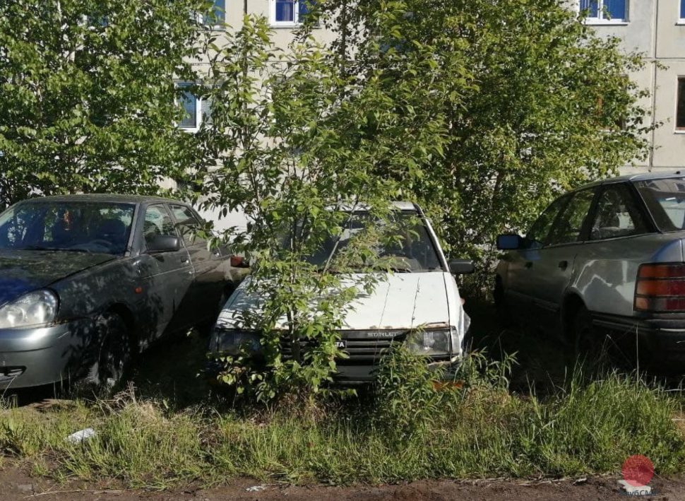 108 штрафов назначено за парковку на газоне в Северодвинске